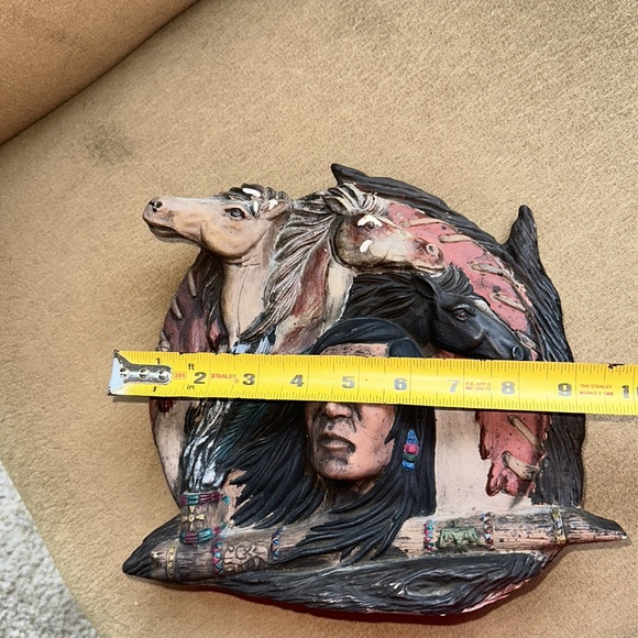 Porcelain Native American and Horse sculpture - Picture 9 of 12